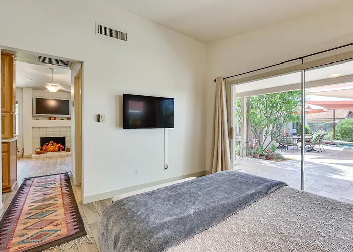 Patio & Pool Access: Sunny Casita! *