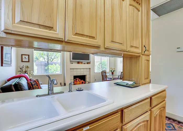 Patio & Pool Access: Sunny Casita! Phoenix
