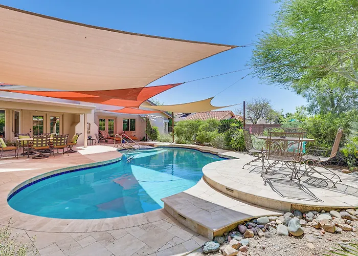 Holiday home Patio & Pool Access: Sunny Casita!
